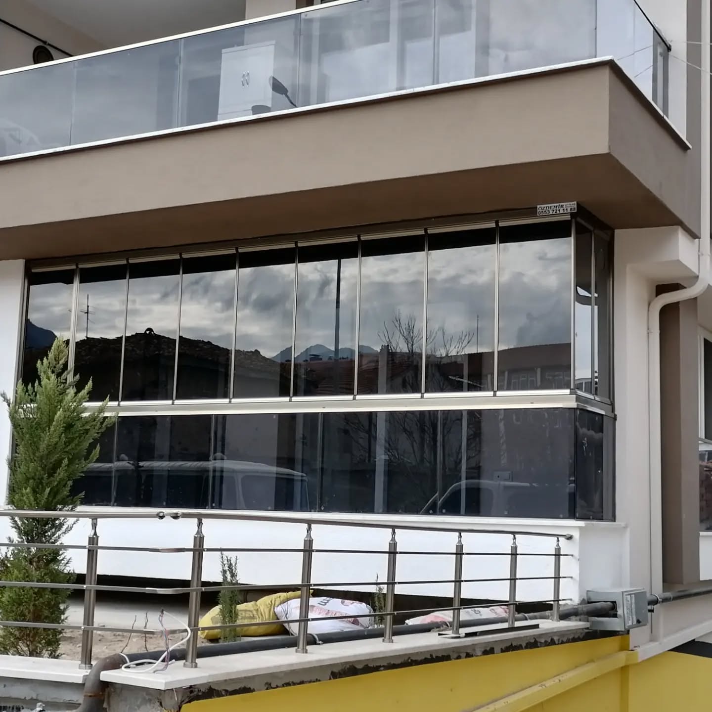 Özdemir Cam Balkon Sistemleri